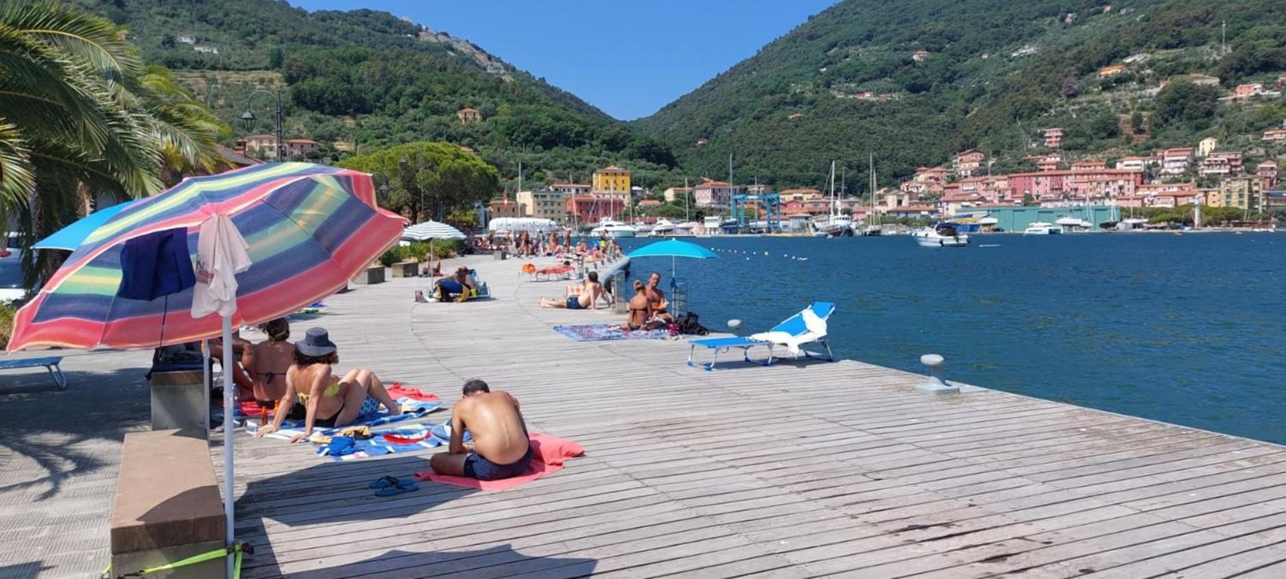 פורטו ונרה Moderno Appartamento Vista Mare, Con Parcheggio Privato מראה חיצוני תמונה