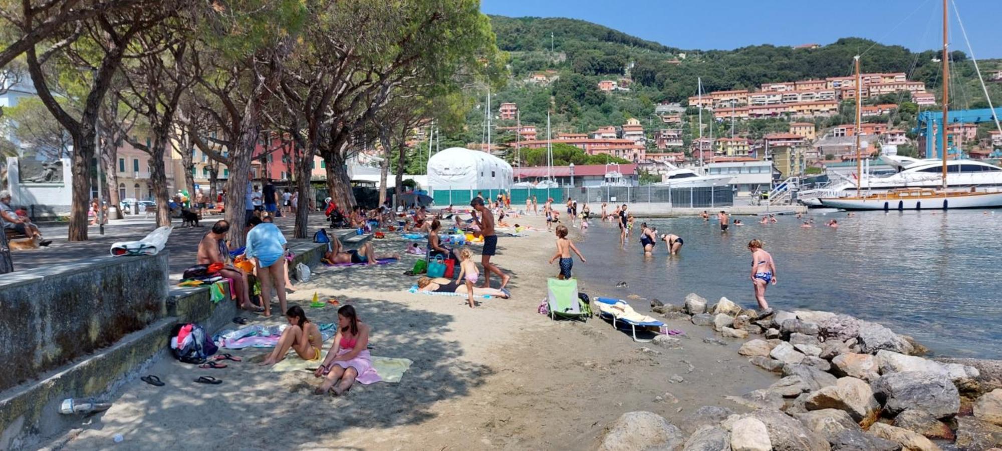 פורטו ונרה Moderno Appartamento Vista Mare, Con Parcheggio Privato מראה חיצוני תמונה